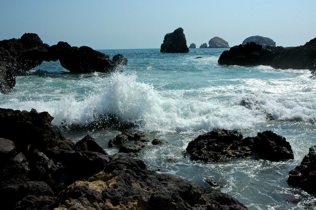 The arch wave, islands, rocks, Pacific Ocean and South Mazatlan, Sinaloa, Mexico