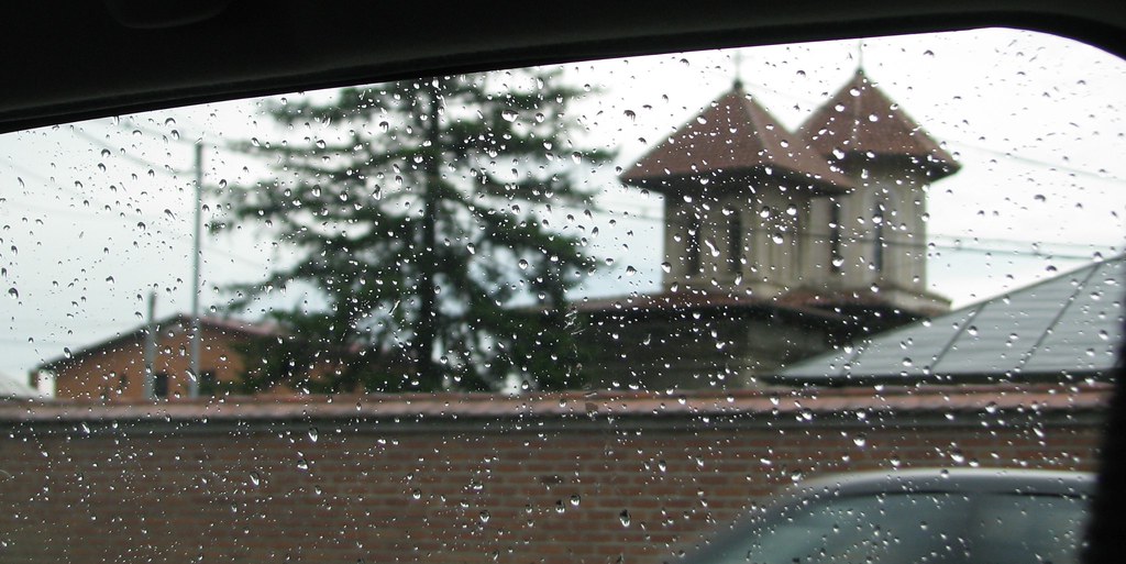church Fundenii Doamnei in 2009 (5)